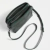 Denne crossbody-väska