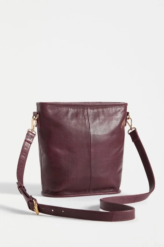 Kolvi crossbody-väska Kolvi crossbody-väska