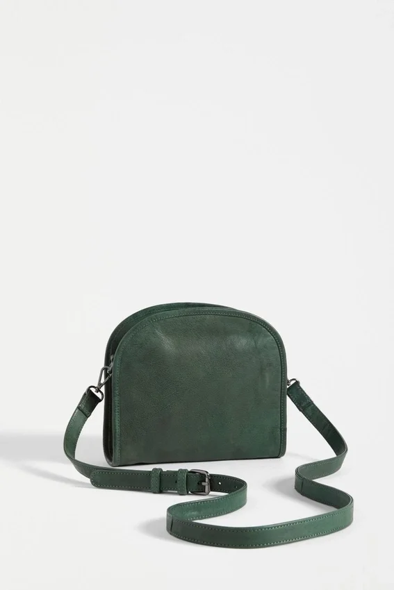 Kurva crossbody-väska Kurva crossbody-väska