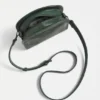 Kurva crossbody-väska Kurva crossbody-väska