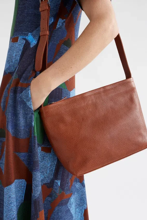 Lomi Crossbody-väskan Lomi Crossbody-väskan