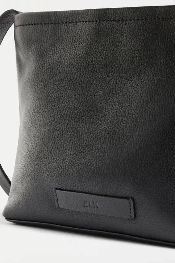 Lomi Crossbody-väskan Lomi Crossbody-väskan