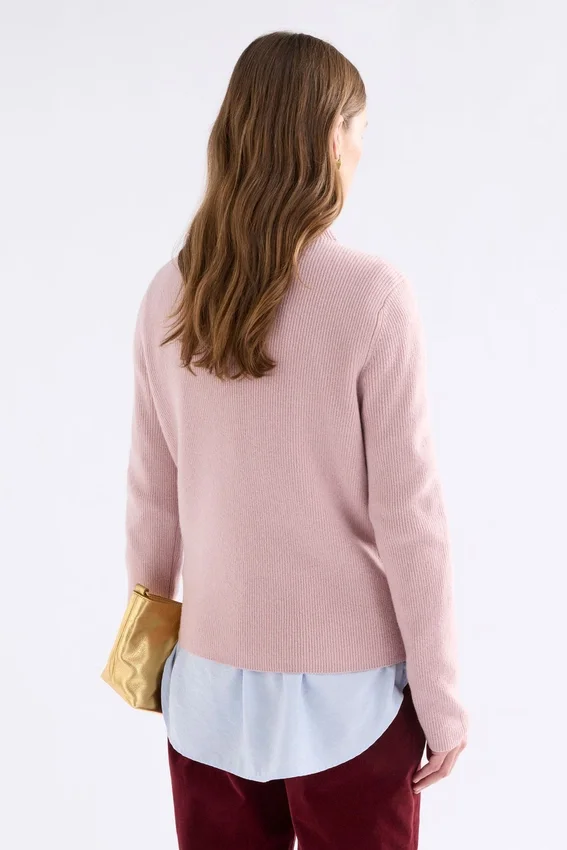 Nevis Merino-tröja i färgen Blush Nevis Merino-tröja i färgen Blush