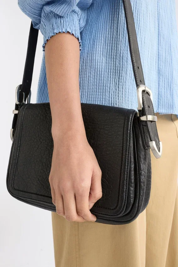 Spenne crossbody-väska Spenne crossbody-väska